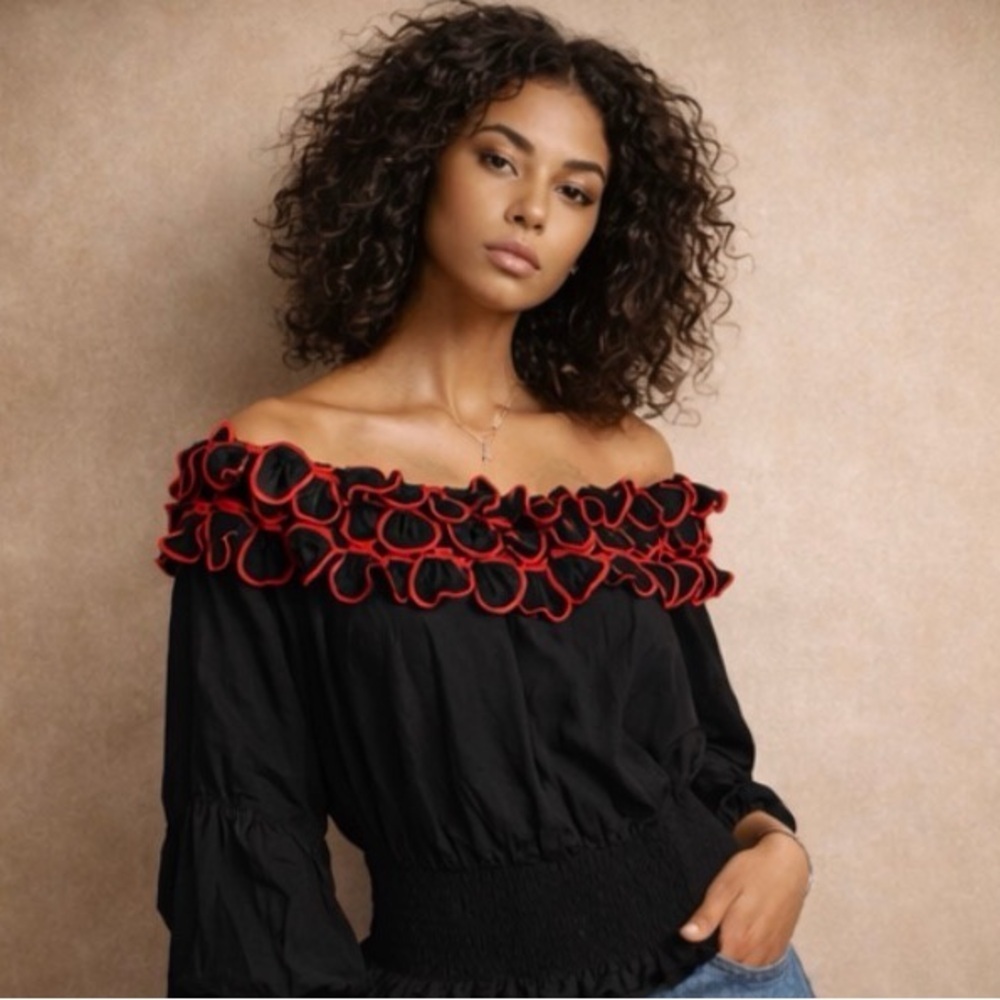 Gracia Black & Red Statement Top Sculptural Ruffle Detail Size Medium NWT